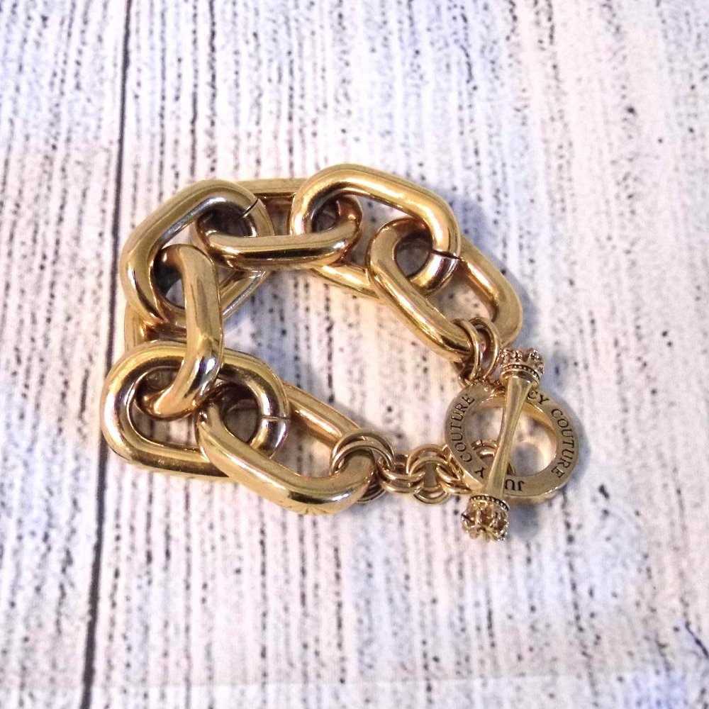Juicy Couture Thick Chain Link Gold Color Bracelet